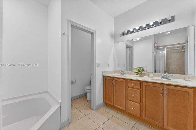 728 NE 34th Ave 0, Homestead, FL 33033