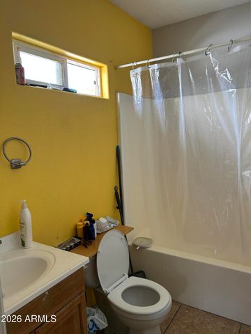 6539 W COOLIDGE Street, Phoenix, AZ 85033