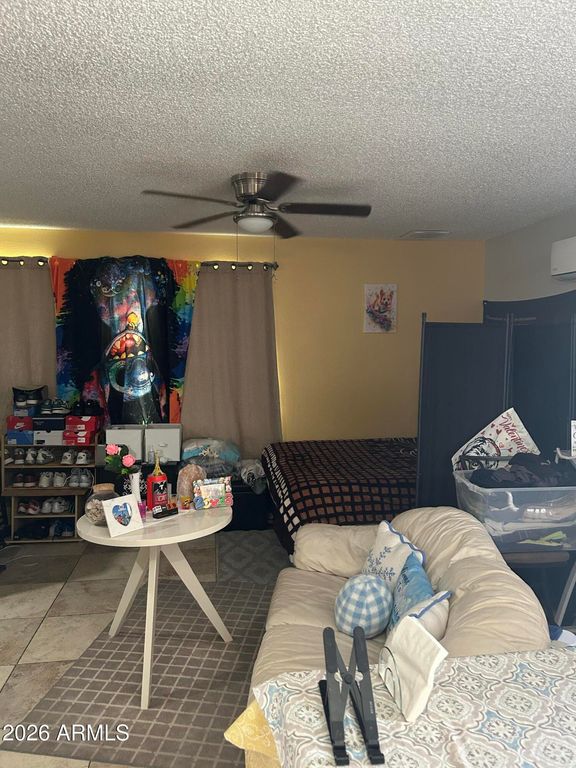 Image 20 of property listing at 6539 W COOLIDGE Street, Phoenix, AZ 85033