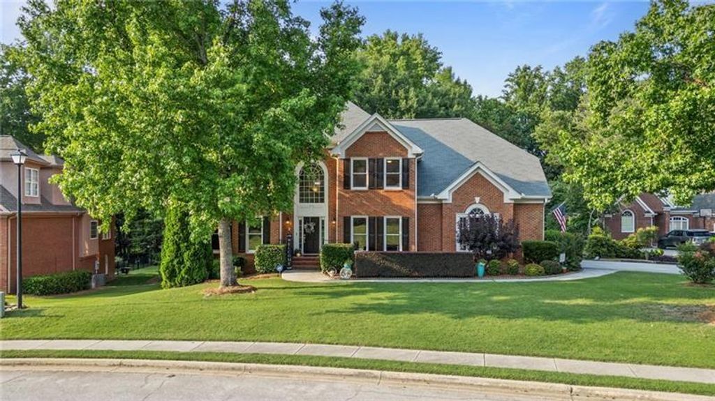 314 Savannah Place, Loganville, GA 30052