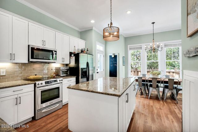 2502 Royal Palm Lane, Wilmington, NC 28409