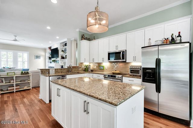 2502 Royal Palm Lane, Wilmington, NC 28409