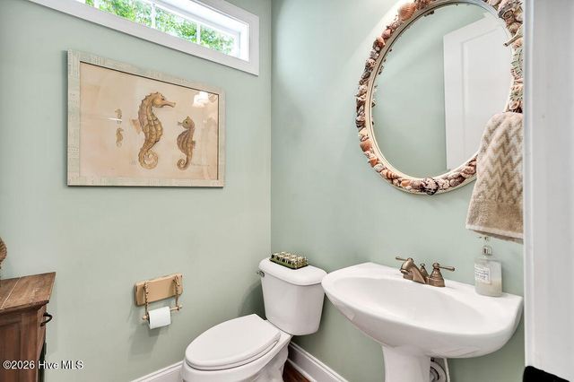 2502 Royal Palm Lane, Wilmington, NC 28409