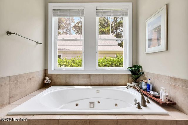 2502 Royal Palm Lane, Wilmington, NC 28409