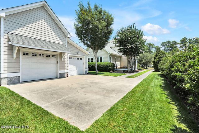 2502 Royal Palm Lane, Wilmington, NC 28409