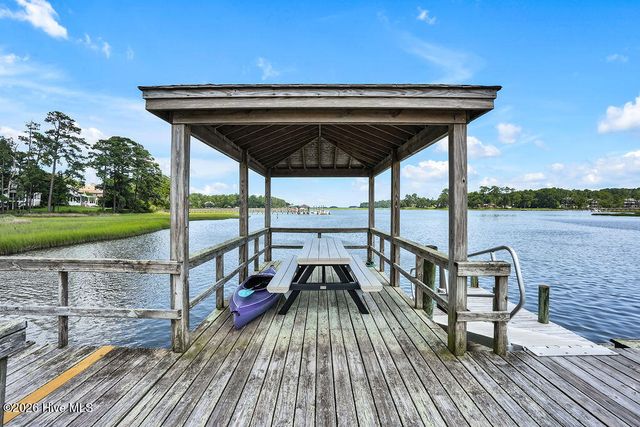 2502 Royal Palm Lane, Wilmington, NC 28409