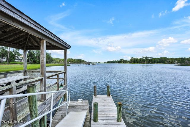 2502 Royal Palm Lane, Wilmington, NC 28409