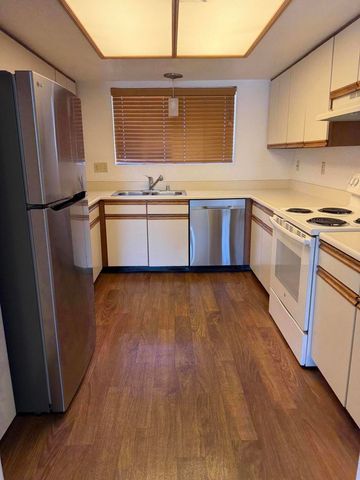 505 S Farrell Drive R112, Palm Springs, CA 92264