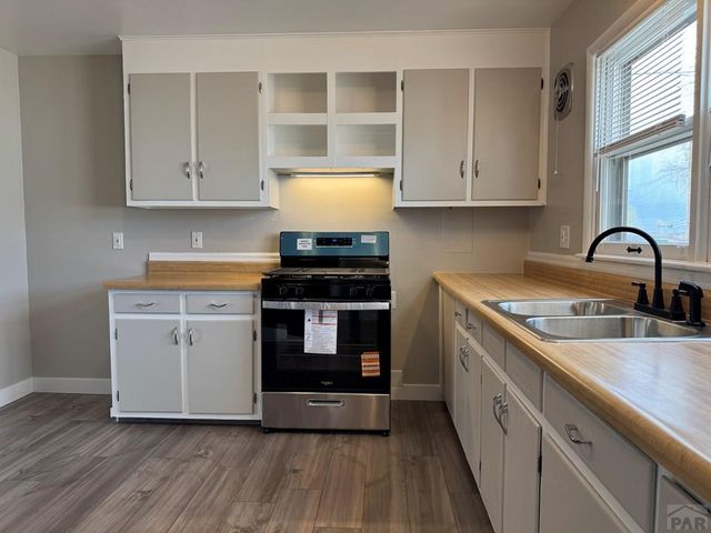 1105 Maudslay Ave, Pueblo, CO 81001