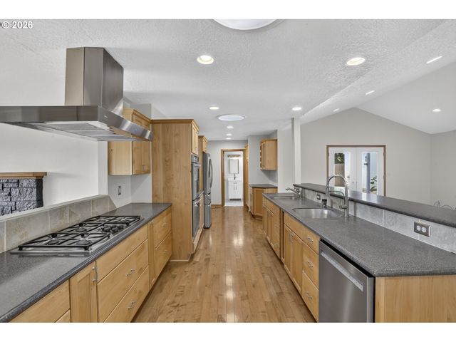 51929 Se WOODMERE Ct, Scappoose, OR 97056