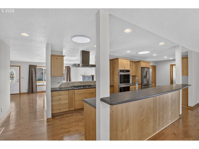 51929 Se WOODMERE Ct, Scappoose, OR 97056