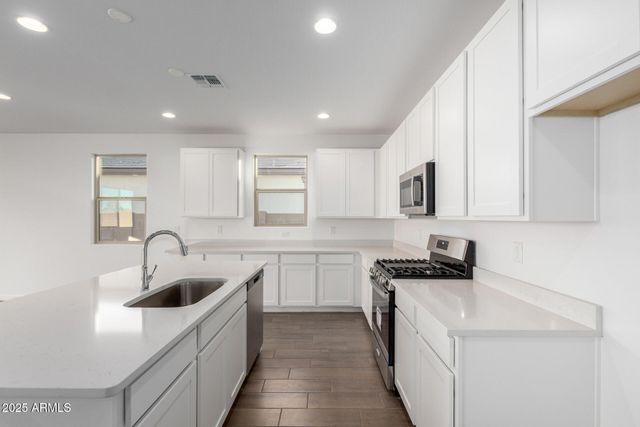 21581 N DANIEL Drive, Maricopa, AZ 85138