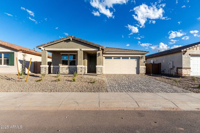 21581 N DANIEL Drive, Maricopa, AZ 85138