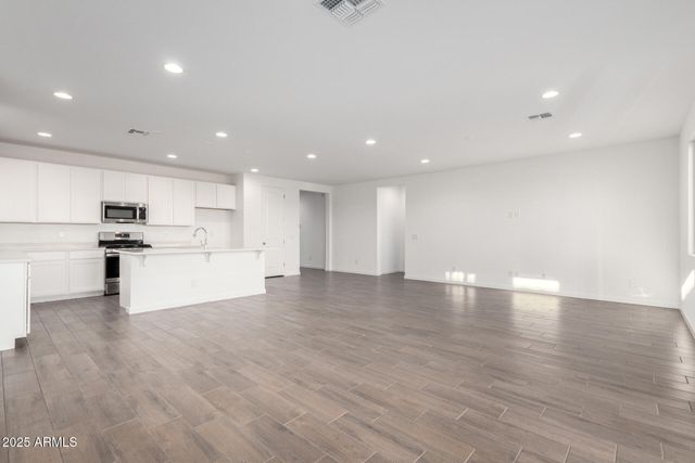 21581 N DANIEL Drive, Maricopa, AZ 85138