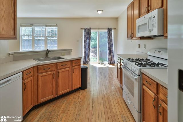 8145 Cross Creek Circle, Upper Macungie Twp, PA 18031