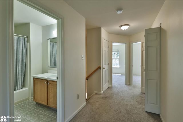 8145 Cross Creek Circle, Upper Macungie Twp, PA 18031