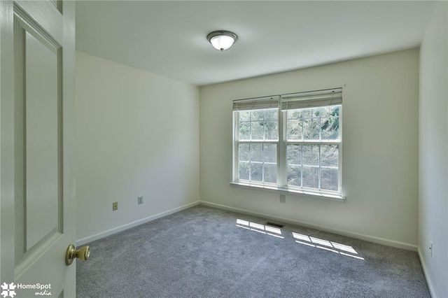 8145 Cross Creek Circle, Upper Macungie Twp, PA 18031