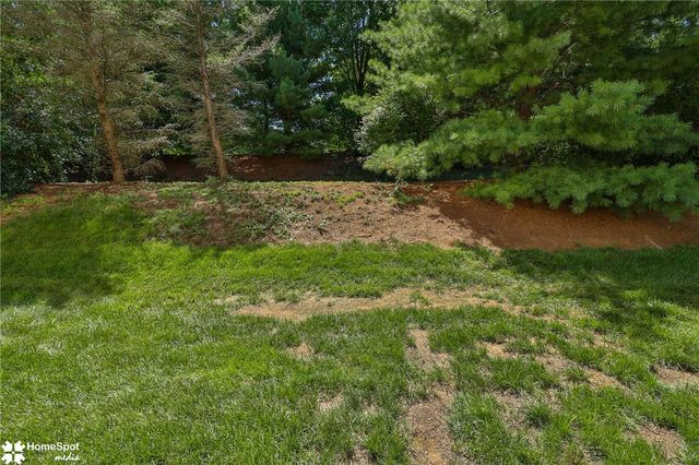 8145 Cross Creek Circle, Upper Macungie Twp, PA 18031