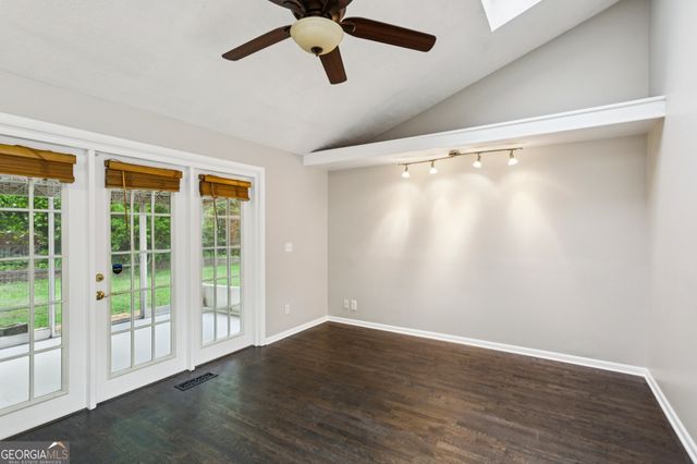 667 Brookline Drive SE, Marietta, GA 30067