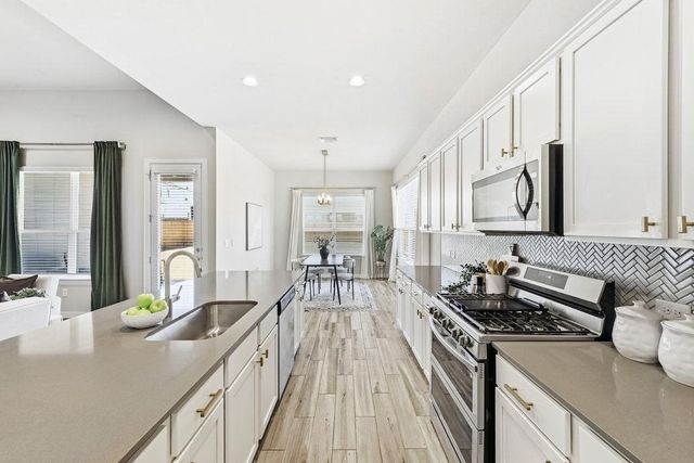 7212 Cardinal Bloom LOOP, Austin, TX 78744