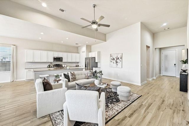 7212 Cardinal Bloom LOOP, Austin, TX 78744