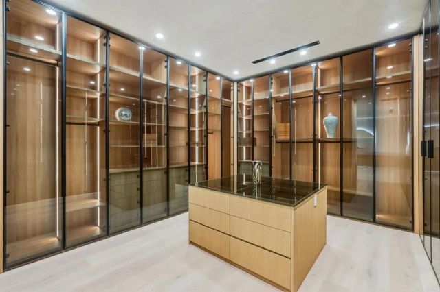 824 N Curson Avenue, Los Angeles, CA 90046