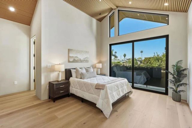 824 N Curson Avenue, Los Angeles, CA 90046