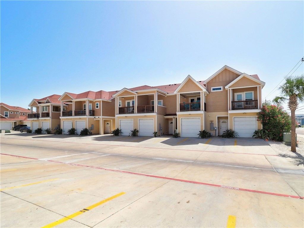 1813 S 11th St 202, Port Aransas, TX 78373 — photo 2