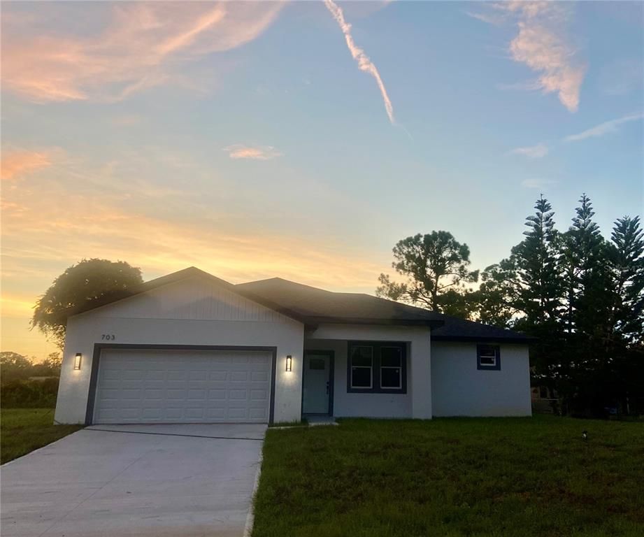 703 ASTON MARTIN DRIVE, Sebring, FL 33872