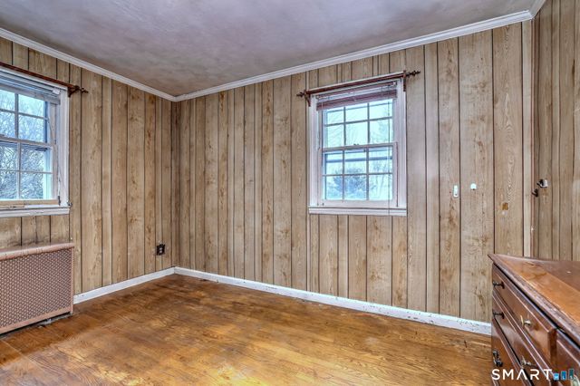 8 Meadow Circle Road, Branford, CT 06405