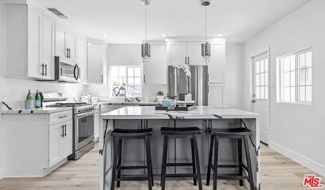 11625 Keswick Street, North Hollywood (los Angeles), CA 91605