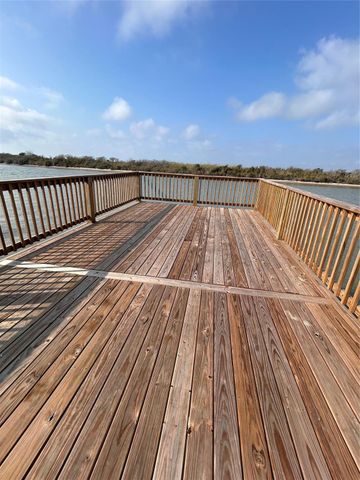 2284 Fm 2031 Beach Road, Bay City, TX 77414