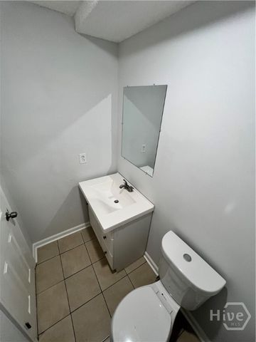 2024 Eppinger Street, Savannah, GA 31415