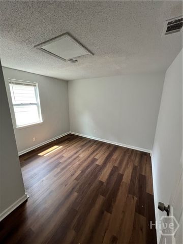 2024 Eppinger Street, Savannah, GA 31415