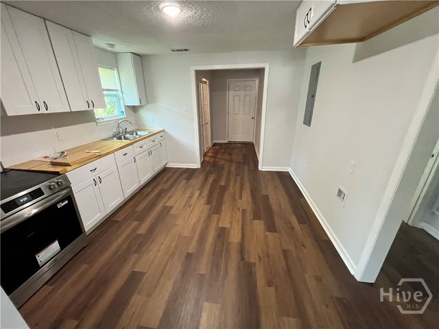 2024 Eppinger Street, Savannah, GA 31415