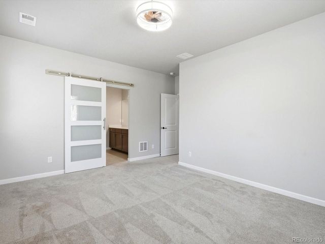 683 Stonebridge Dr, Longmont, CO 80503