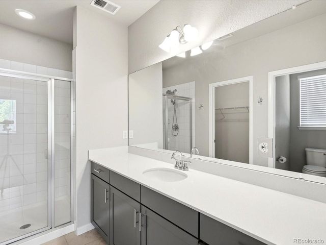 683 Stonebridge Dr, Longmont, CO 80503