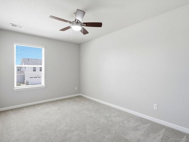 683 Stonebridge Dr, Longmont, CO 80503