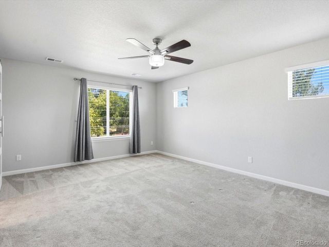 683 Stonebridge Dr, Longmont, CO 80503