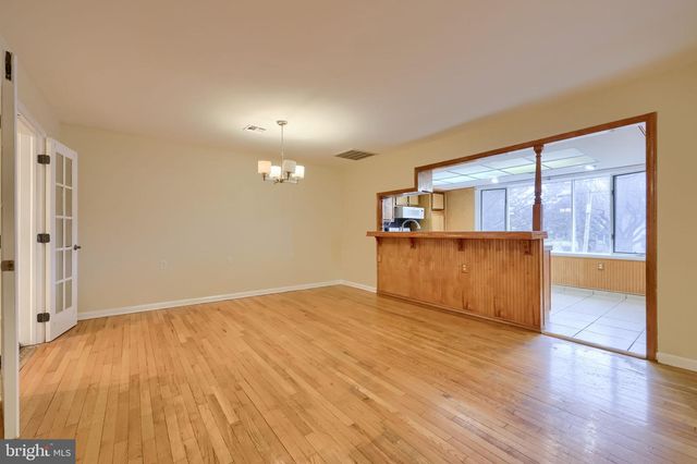 402 PHILMONT DR, Lancaster, PA 17601