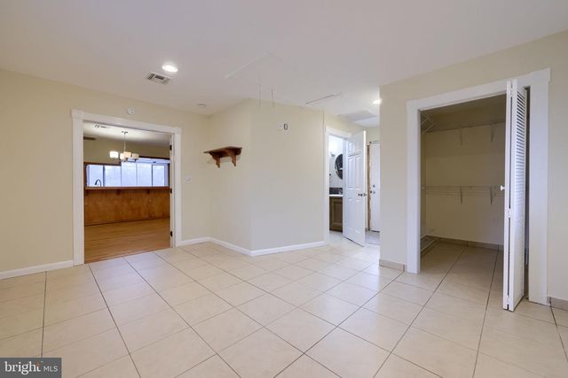 402 PHILMONT DR, Lancaster, PA 17601