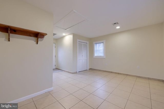 402 PHILMONT DR, Lancaster, PA 17601