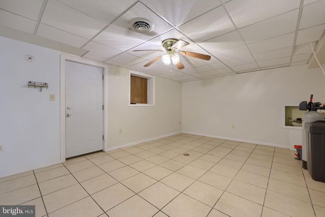 402 PHILMONT DR, Lancaster, PA 17601