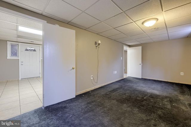 402 PHILMONT DR, Lancaster, PA 17601