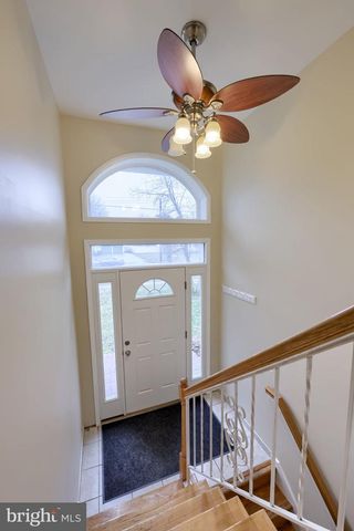 402 PHILMONT DR, Lancaster, PA 17601