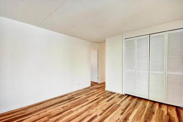 17 Pepperwood Way, Soquel, CA 95073