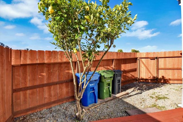 17 Pepperwood Way, Soquel, CA 95073