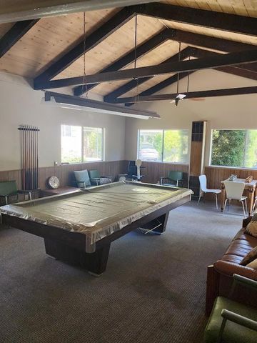 17 Pepperwood Way, Soquel, CA 95073