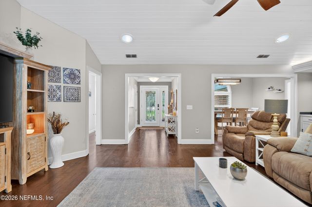 1824 ST LAWRENCE Way, Jacksonville, FL 32223