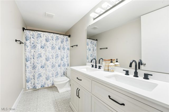 6826 Old Royalton Road 2, Brecksville, OH 44141